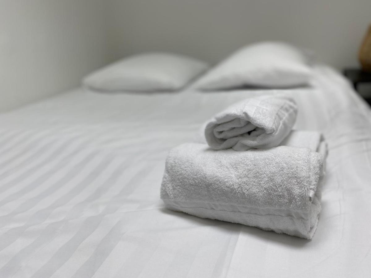 Les Cosy De Nancy - Mister Charles Sous Les Toits, Place Du Marche 4* ภายนอก รูปภาพ
